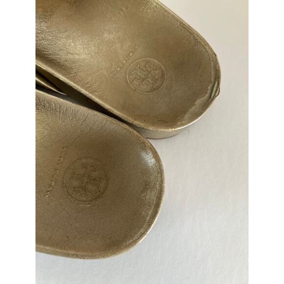 Tory Burch Logo Gold Puffy Knotted Slides Cloud Sandals Womens Shoes 8.5 - Picture 6 of 13